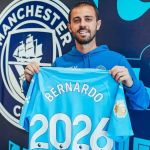 Manchester City supera proposta da Liga Saudita e renova com meio-campista até 2026  