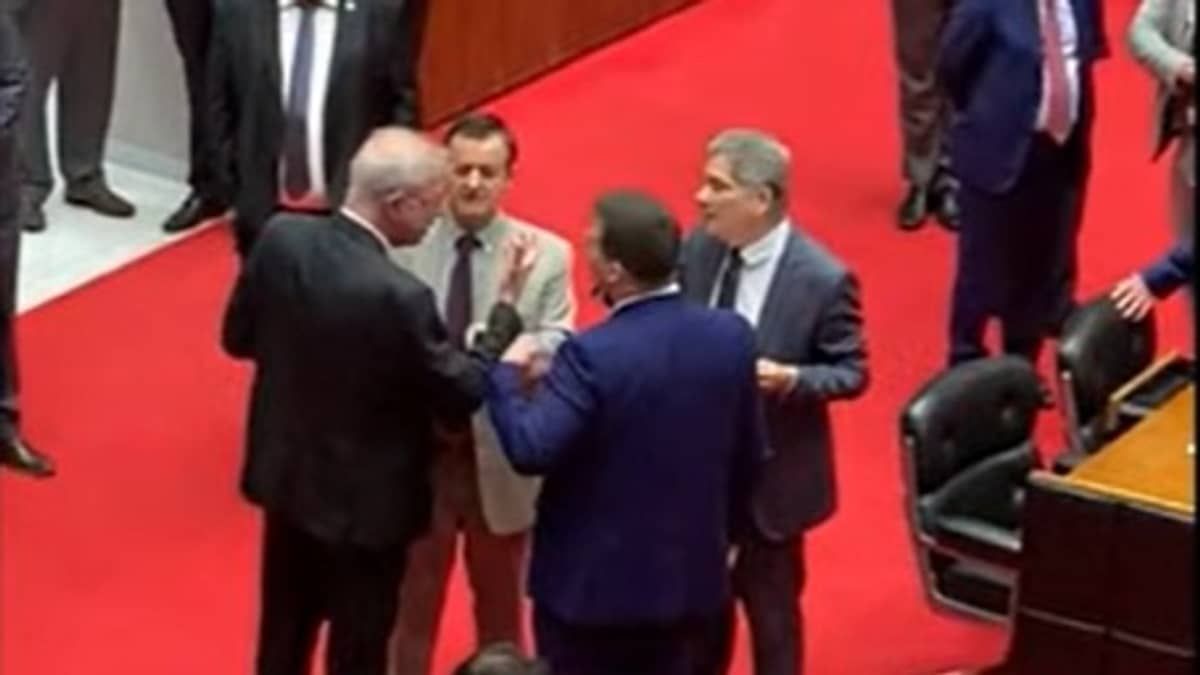 'Mentiroso' e 'torturador é a mãe': deputados trocam ofensas na ALMG; vídeo