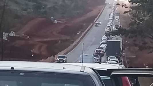 Trecho apresentava lentidão de 2 km no sentido Rio de Janeiro e 6 km, sentido Distrito Federal.