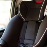 Bebê e cachorro morrem após ficarem presos em carro por mais de 6 horas nos EUA