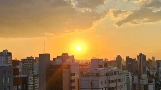 A maior temperatura registrada em 2023 foi 38,6°C