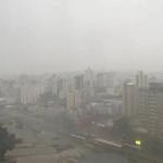 Chove forte em Belo Horizonte na tarde deste sábado (30); veja recomendações da Defesa Civil