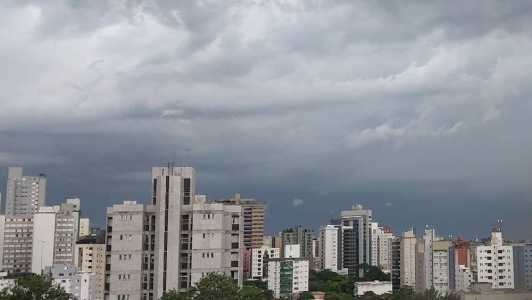 BH e outras cidades de Minas podem ter tempo abafado na segunda quinzena de novembro