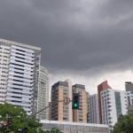 Em meio à onda de calor, BH tem previsão de temporais para a próxima semana