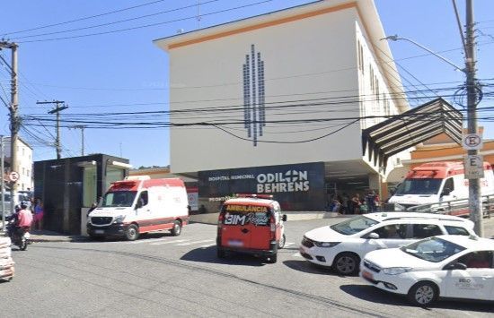 Briga por causa de aluguel tem facadas, uso de arco e flecha e dois feridos em BH
