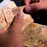 Bolsa Família: Beneficiários com NIS final 3 recebem pagamento nesta quarta (20)