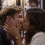 Casamento de Bia e Beto repercute em 'Garota do Momento'; confira resumo