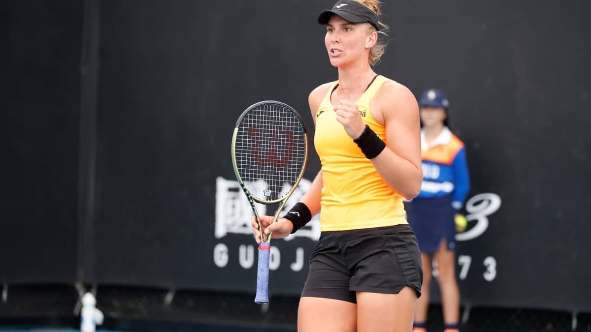 Tênis: Bia Haddad vence norte-americana e está nas quartas de final do WTA 500 de Adelaide 