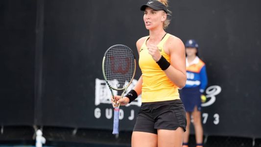 Bia Haddad começa bem a temporada na Austrália