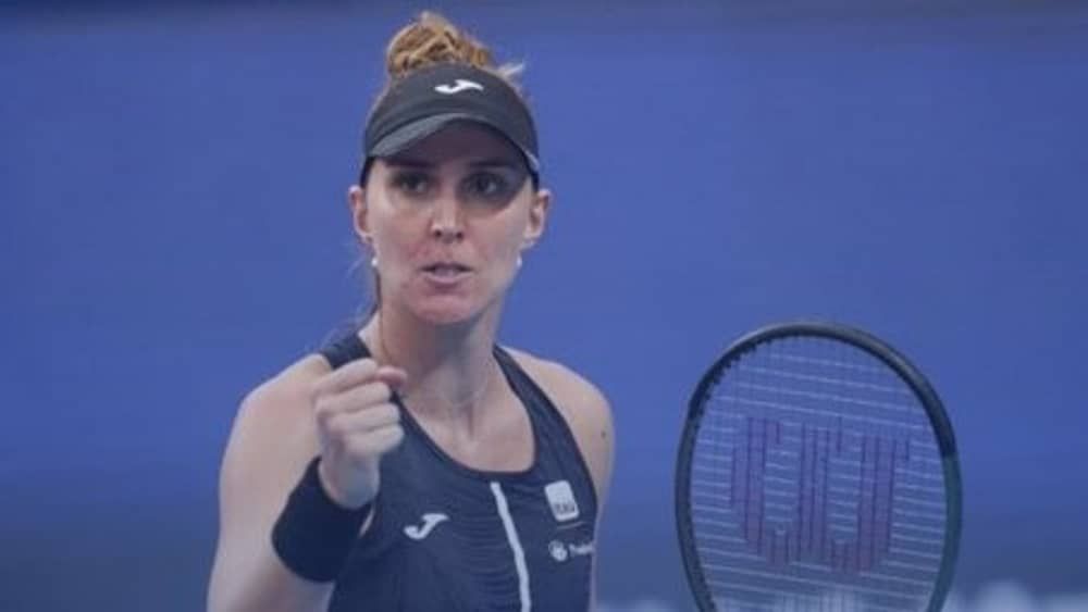 Bia Haddad vence Caroline Garcia e vai à semifinal do WTA Elite Trophy