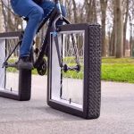 Já viu uma bicicleta com “rodas quadradas”? A gente mostra