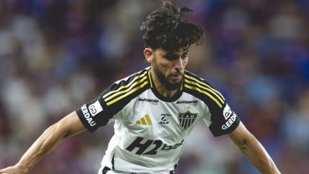 Biel em ação pelo Atlético durante o Brasileirão 2025