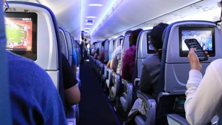 Bilhete foi encontrado no banheiro da aeronave
