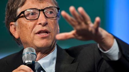 "Teremos muitas surpresas desagradáveis": Bill Gates prevê onda de ciberataques movidos por IA