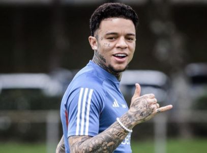 Rafael Bilu, atacante do Cruzeiro, teve contrato renovado até final da temporada
