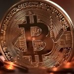 Quem criou o Bitcoin? Nova investigação reacende mistério sobre Satoshi Nakamoto