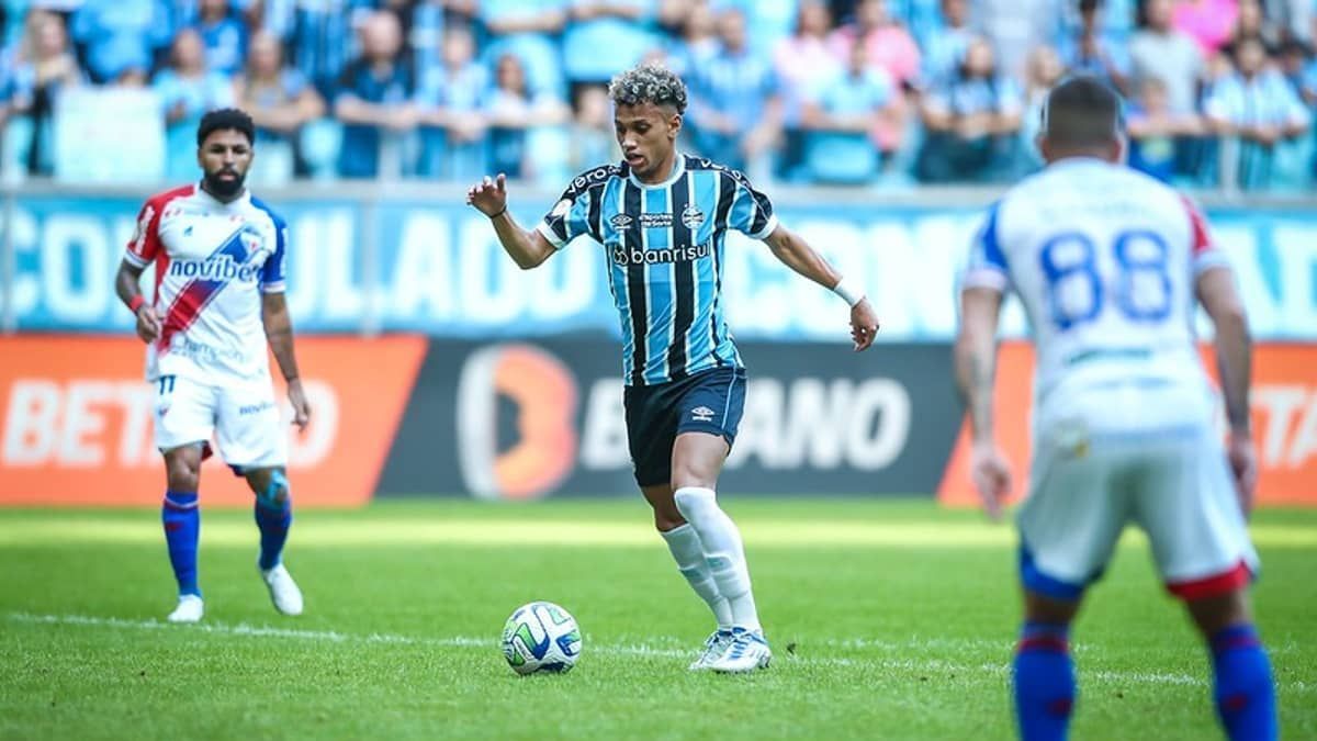 Renato revela lesão de importante jogador do Grêmio