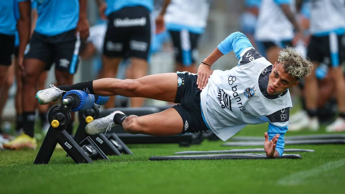 Grêmio não desiste de tentar vender Bitello a clube europeu