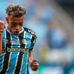 Bitello confirma proposta do Monaco, mas garante foco no Grêmio
