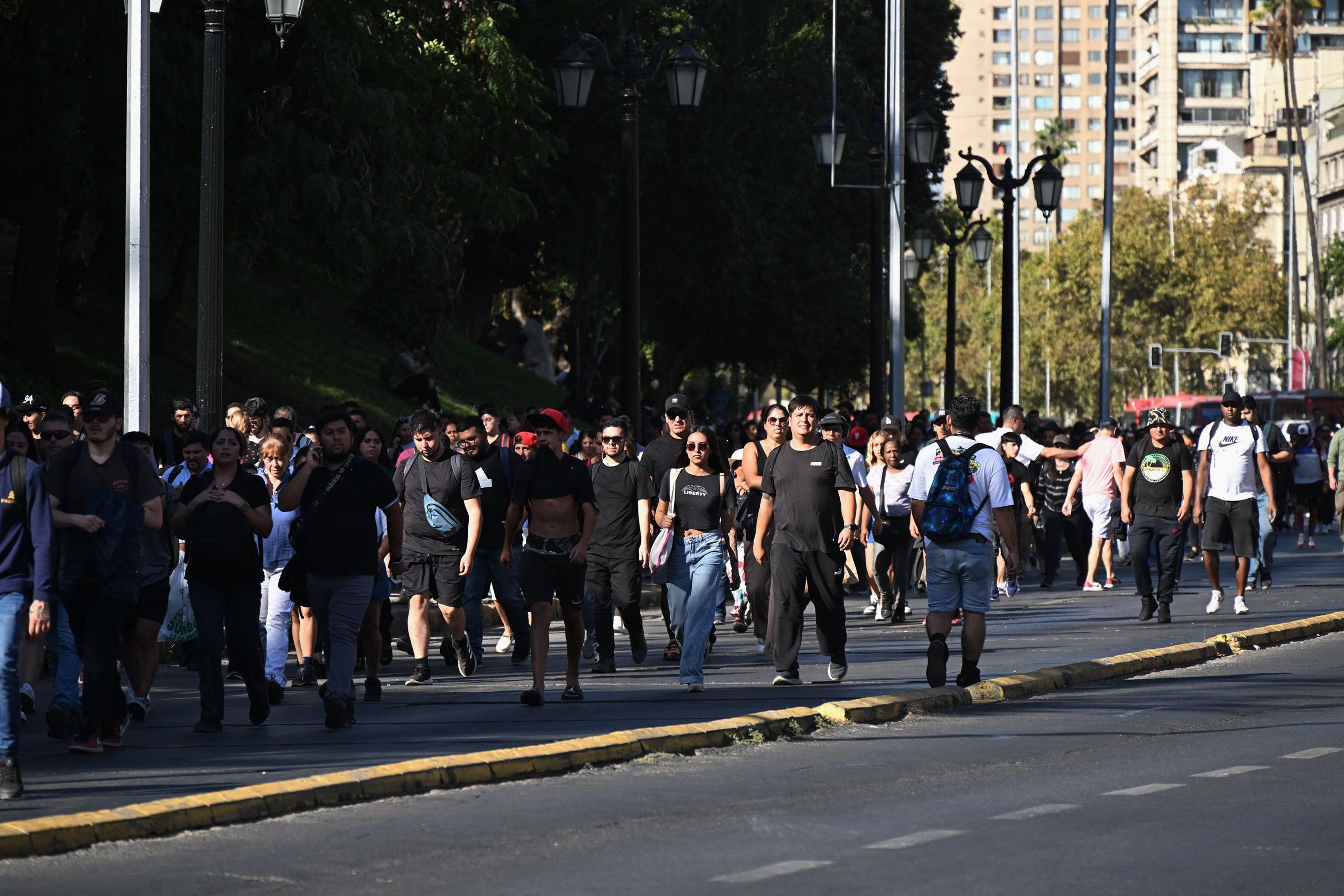 Chile tem o maior apagão dos últimos 15 anos e metrô de Santiago é evacuado