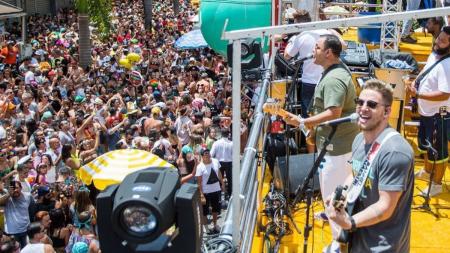 Bloco Baianeiros desfila pela Savassi em segundo cortejo de 2023