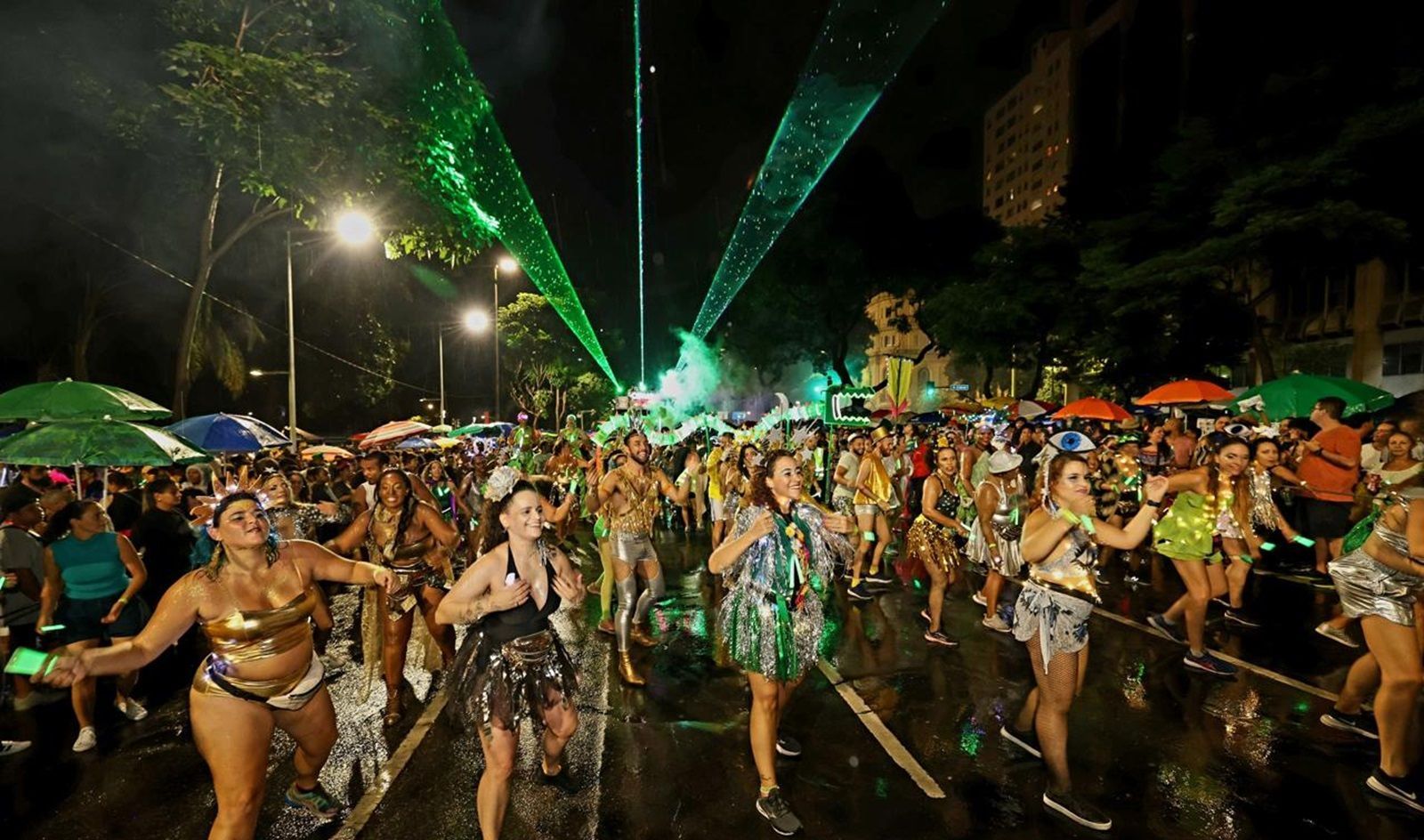 Chama o Síndico: bloco desfila em BH nesta quarta-feira (26), confira horários e trajeto