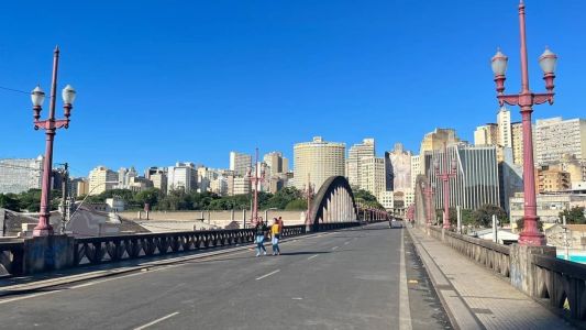 Bloco deveria desfilar no bairro Floresta às 9h, mas não apareceu