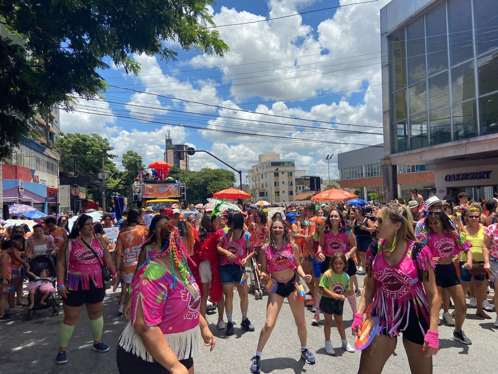 Não Acredito que te Beijei Uai promete fazer a festa no Barreiro