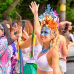 Carnaval BH 2024: veja fotos do bloco Pena de Pavão e Krishna