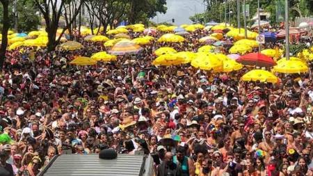Blocos do Carnaval são os melhores lugares para beijar na boca