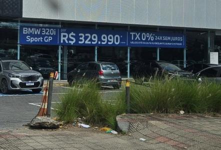 Valor do imposto de carro de luxo compraria outro veículo de luxo