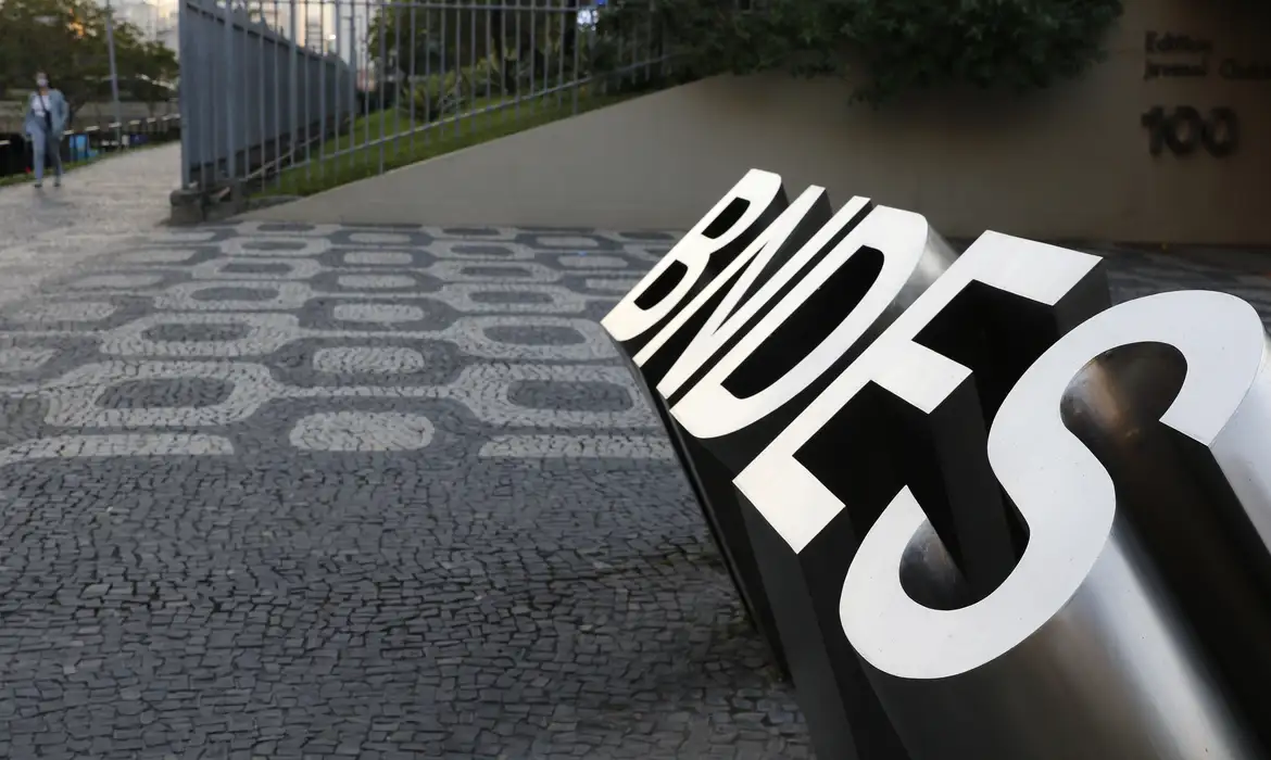 Para atender prazo do Propag, BNDES considera que avaliação de ativos seja feita pelo Governo de Minas