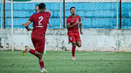 Boa Esporte joga contra o Aymorés para defender a liderança do Campeonato