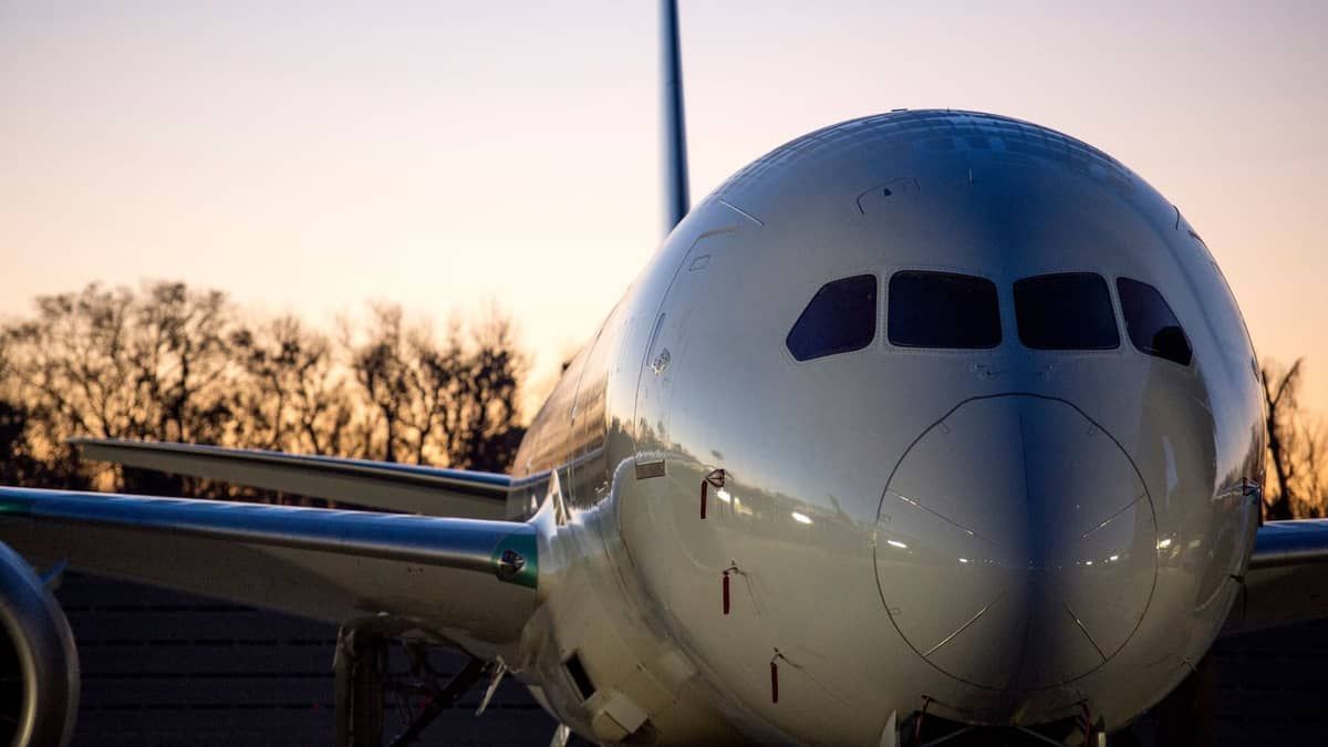 Nasa e Boeing vão desenvolver aviões com menos emissões de carbono