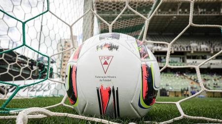 Bola oficial do Campeonato