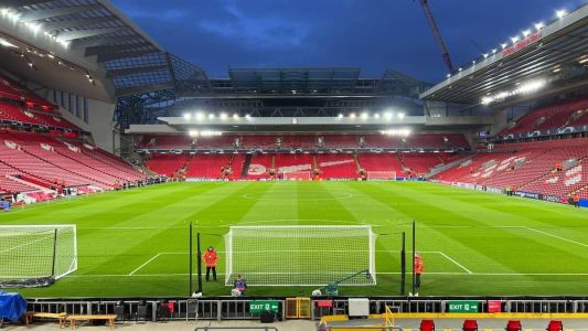 Bola rola às 17h de Brasília, no estádio Anfield, em Liverpool