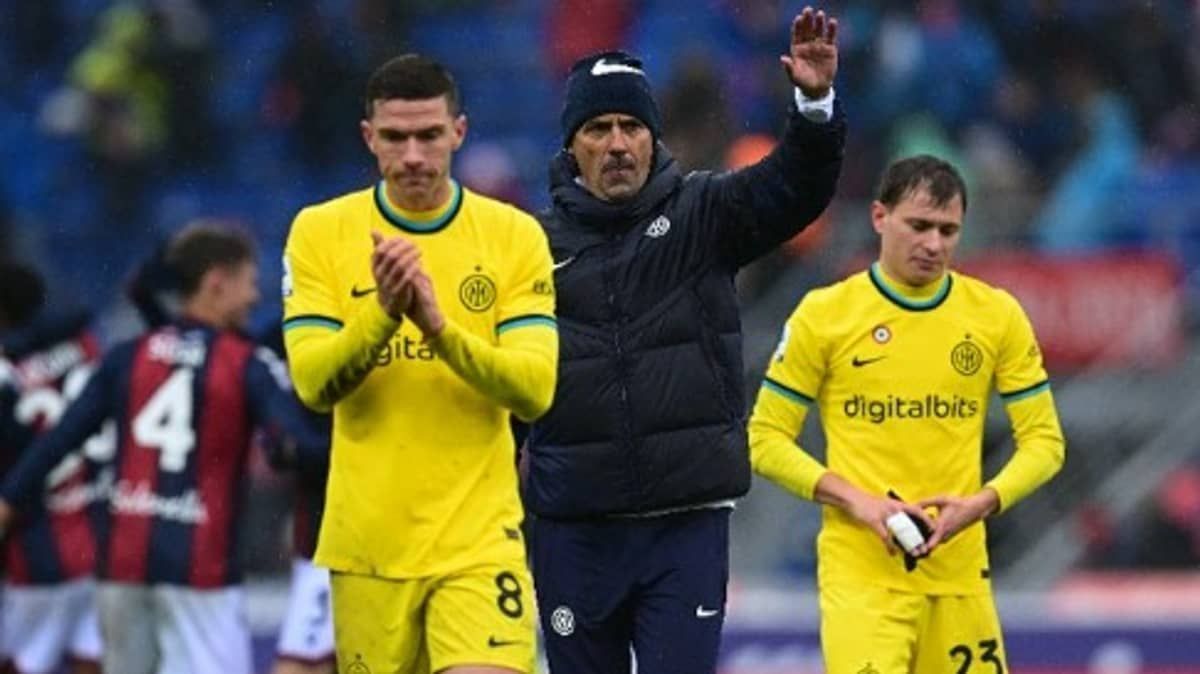 Inter de Milão perde para Bologna e vê Napoli se distanciar na liderança do Campeonato Italiano