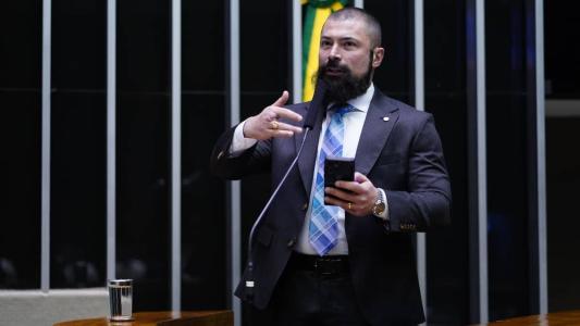 Bolsonarista, Bilynskyj fez críticas à política armamentista do governo Lula
