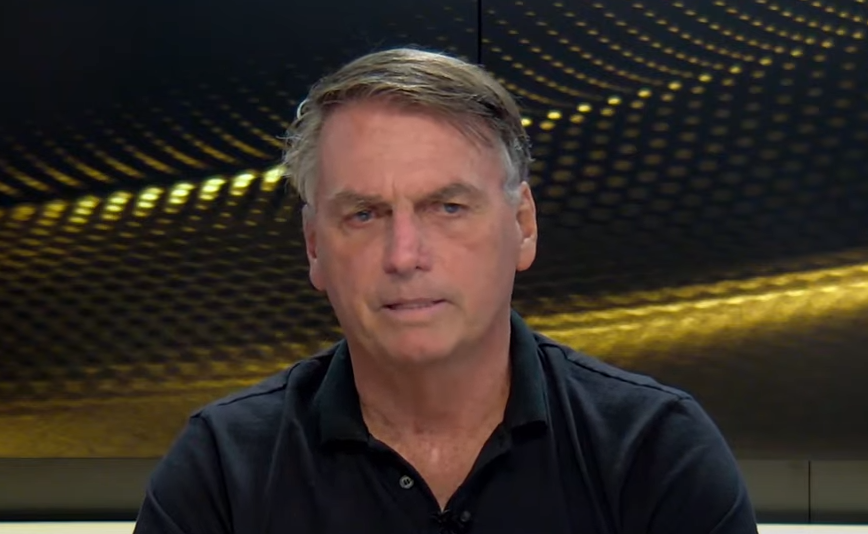 ‘Lula não consegue colocar 5 mil pessoas em uma live semanal’, afirma Bolsonaro em entrevista