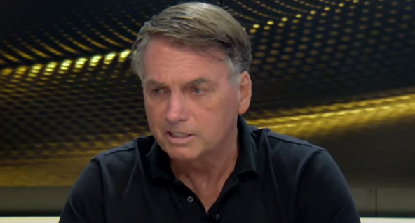Bolsonaro diz estar inelegível 'injustamente' e avisa: 'pretendo continuar na política'