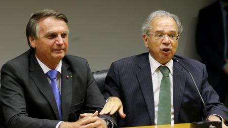 Bolsonaro afirmou que acertou com Paulo Guedes pagamento do piso da enfermagem