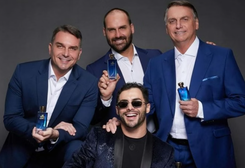 Bolsonaro e filhos estrelam campanha de perfume chamado 'Mito'
