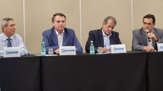 Bolsonaro desembarcou em solo mineiros nesta segunda-feira (28)