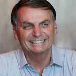Bolsonaro pede desculpas por 'fake news' envolvendo vacina contra covid-19 e grafeno