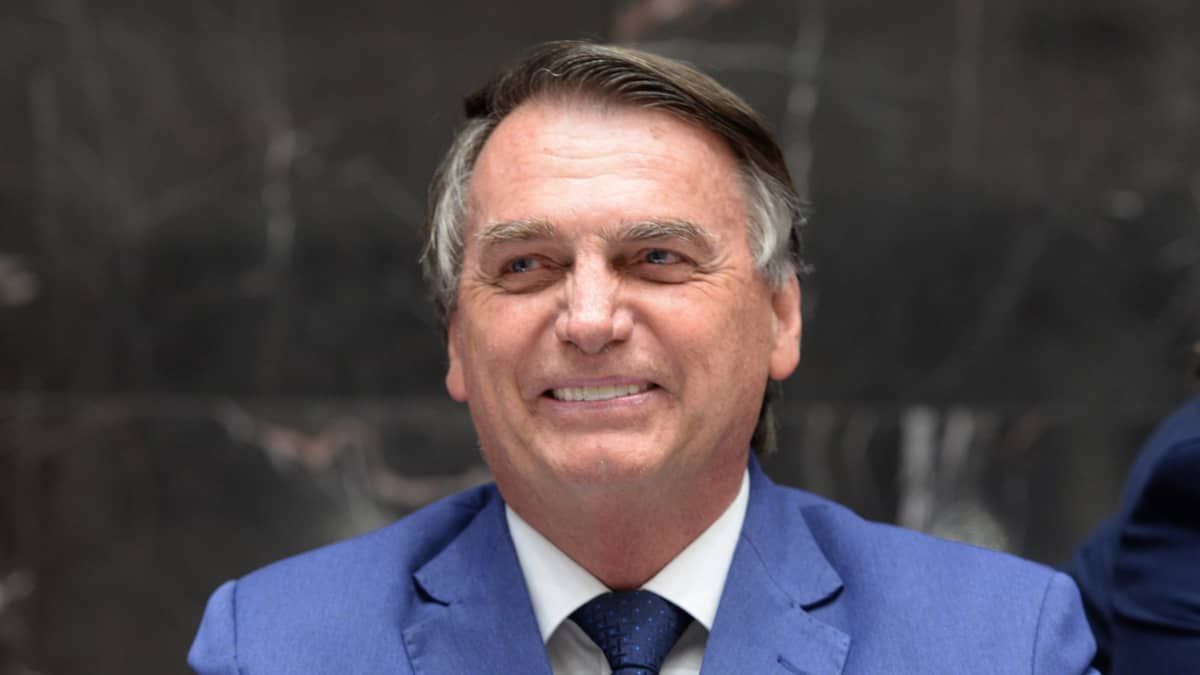 Bolsonaro e Michelle avaliam participar de marcha contra o aborto em BH