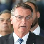 'Golpe? Que golpe? Eu nem estava lá', diz Bolsonaro sobre 8 de janeiro