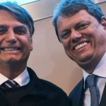 Tarcísio afirma que indulto a Bolsonaro seria seu ‘primeiro ato’ como presidente