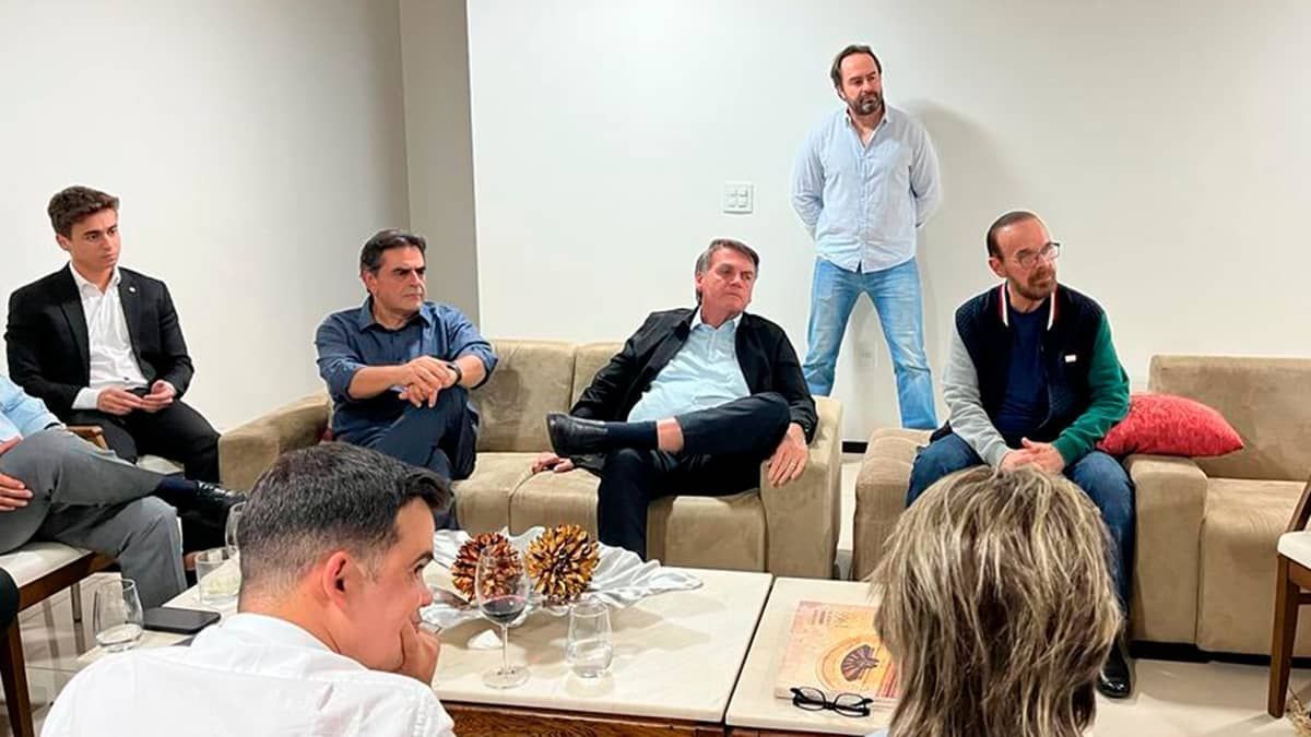 De olho em 2024, Bolsonaro e Valdemar se reúnem com deputados do PL de Minas
