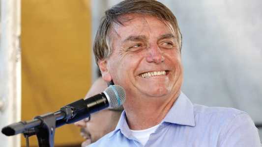 Bolsonaro ironizou investigação sobre joias após receber presente de joalheria