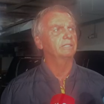 Bolsonaro diz que Moraes quer humilhá-lo com tornozeleira: 'Sábado e domingo enfiado dentro de casa'